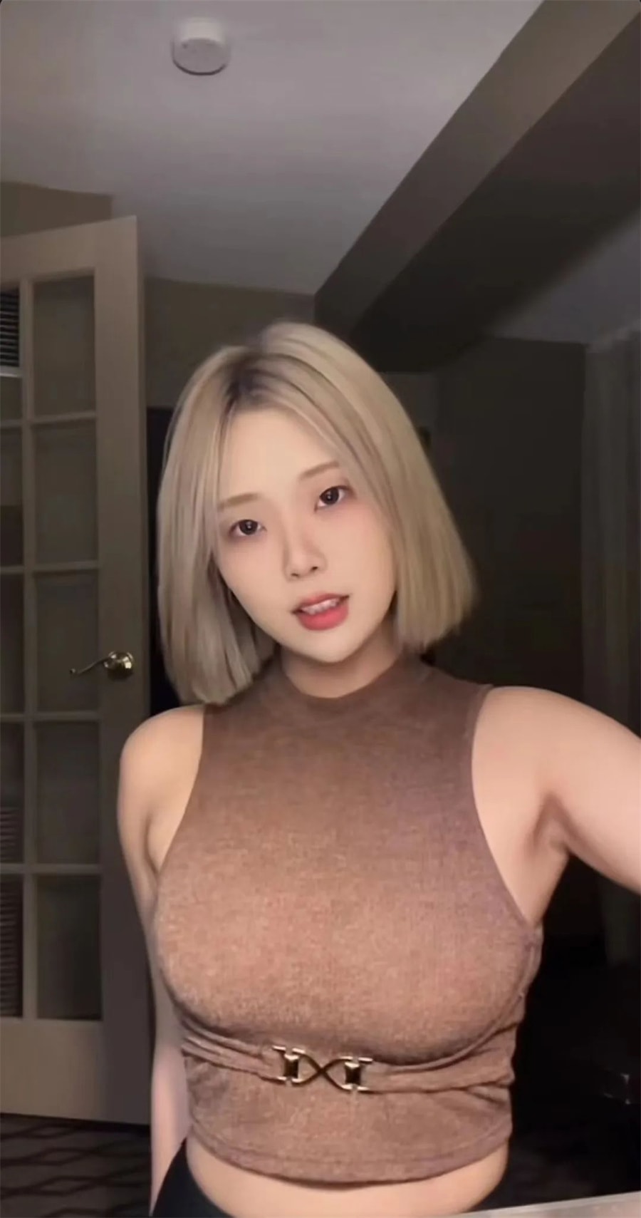 多肉小野猫微密照片鉴赏,内外兼修的抖音女神