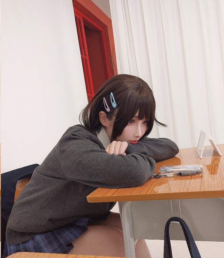 rioko凉凉子牛头人ntr，经常剧情向摄影作品赏析