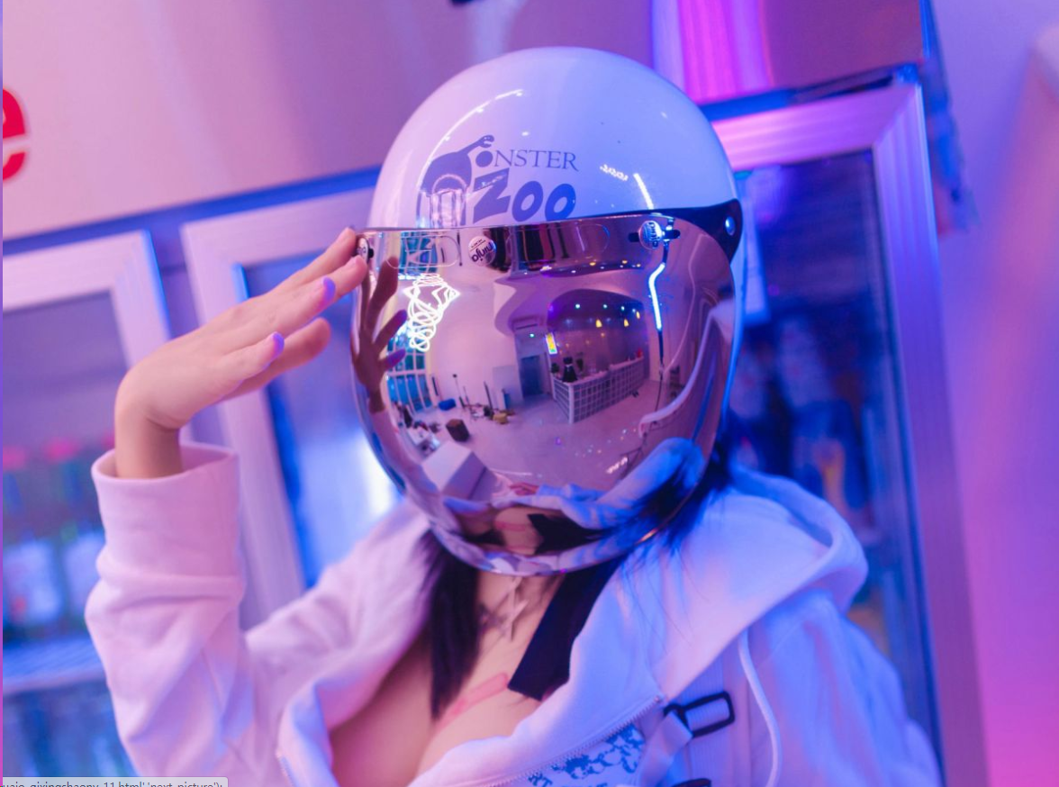 柒柒要乖哦《骑行少女》精品摄影作品赏析