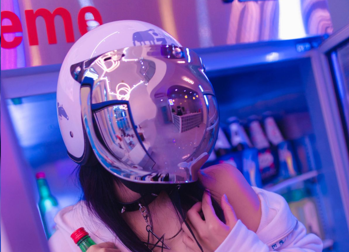 柒柒要乖哦《骑行少女》精品摄影作品赏析