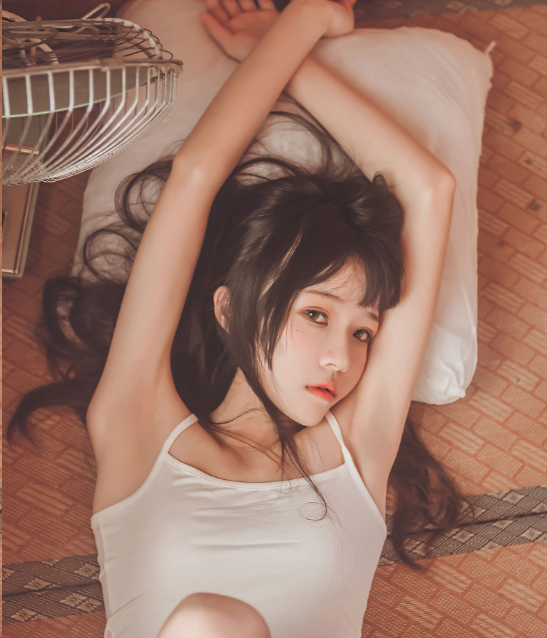 桜桃喵小背心换水手服,精品cos摄影作品赏析插图4 桜桃喵小背心换水手服,精品cos摄影作品赏析