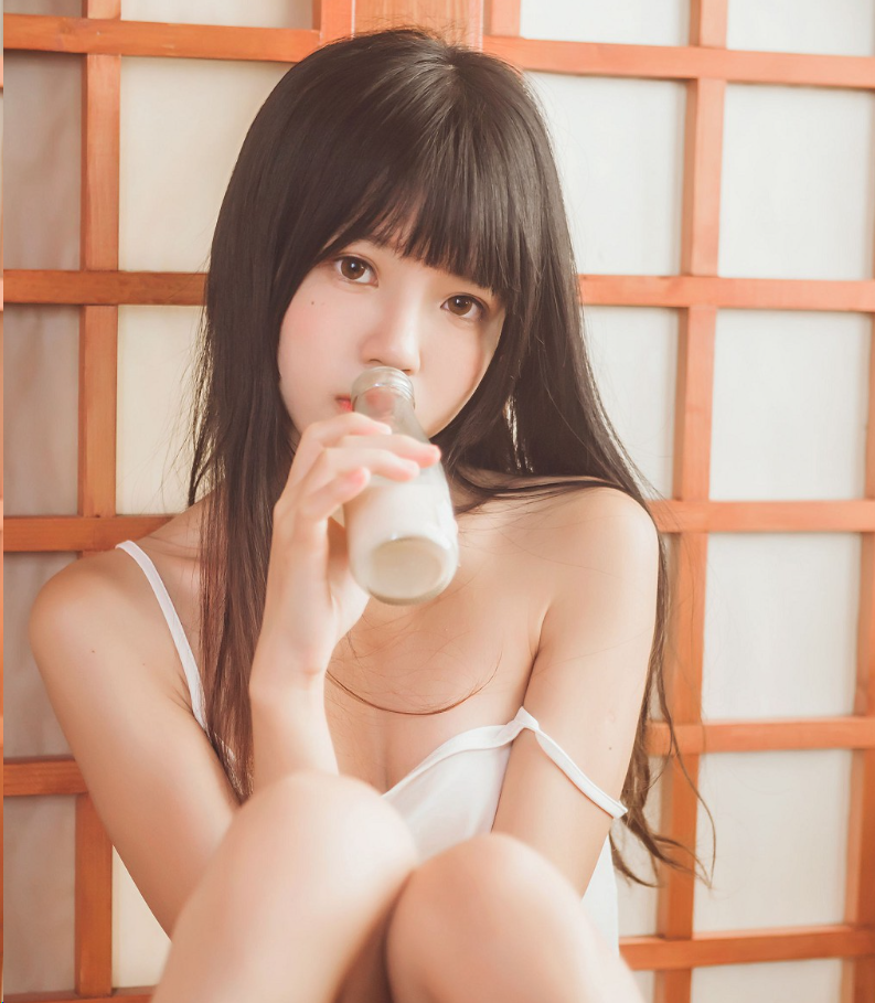 桜桃喵小背心换水手服,精品cos摄影作品赏析插图5 桜桃喵小背心换水手服,精品cos摄影作品赏析