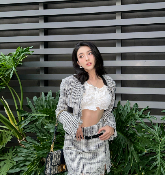 微博健身博主KIVIA_，让人把持不住的美貌，其实身材更“靓”