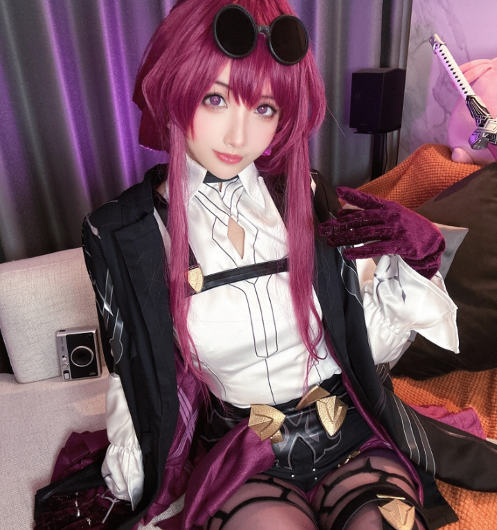 rioko凉凉子妩媚诠释《卡芙卡妈妈》！火辣杀手引爆视觉盛宴！