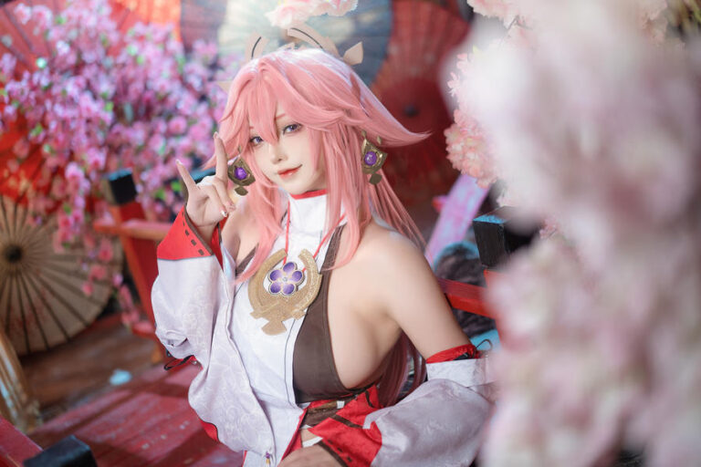 菌烨tako绽放光芒，点亮八重神子的烨华世界！