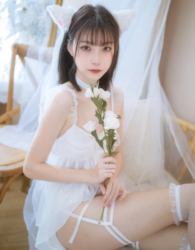 许岚lan白色连衣裙:《少女白色裙》尽显魅力诱惑!插图 许岚lan白色连衣裙:《少女白色裙》尽显魅力诱惑!