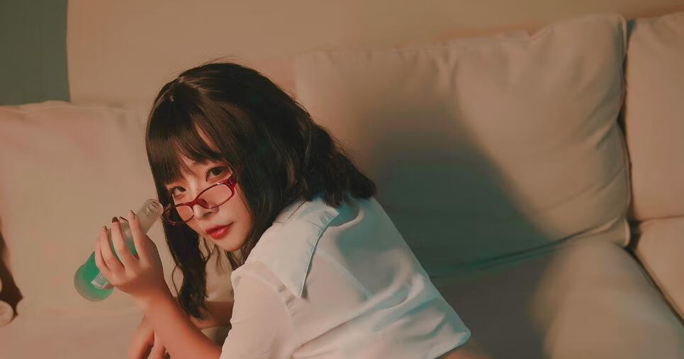 yuuhui玉汇《宿醉》：情感交响曲，醉心回忆！