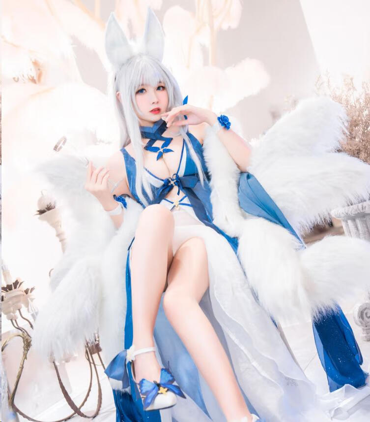 Momoko葵葵小姐姐cos《碧蓝航线》信浓礼服,白狐狸耳耳朵太可爱啦!插图2 Momoko葵葵小姐姐cos《碧蓝航线》信浓礼服,白狐狸耳耳朵太可爱啦!