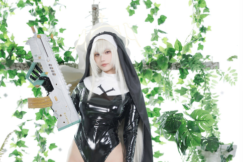 Cien恩恩小姐姐的《歌住樱子》cosplay,修女服+大枪,酷炫又迷人!插图3 Cien恩恩小姐姐的《歌住樱子》cosplay,修女服+大枪,酷炫又迷人!