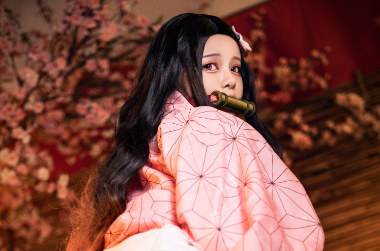 Hachi_小芭小姐姐cos《灶门祢豆子》完美扮演让人惊叹!插图1 Hachi_小芭小姐姐cos《灶门祢豆子》完美扮演让人惊叹!