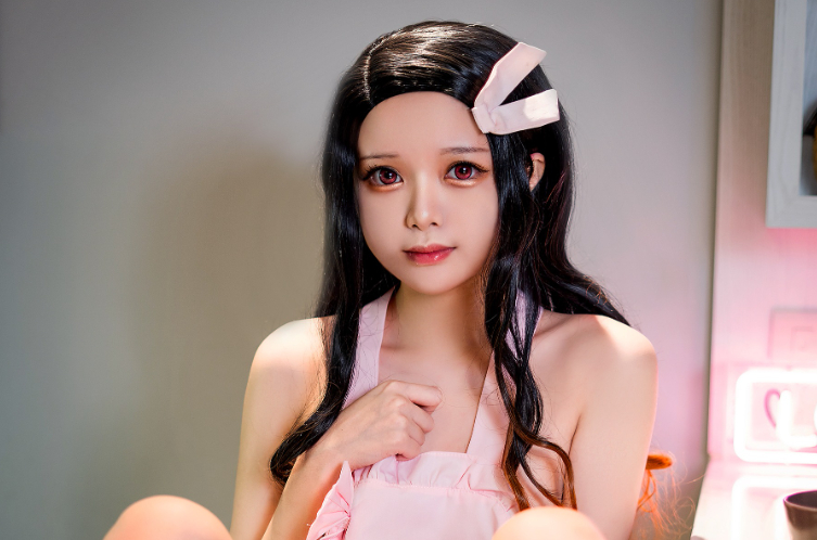 Hachi小芭 《祢豆子围裙Nezuko Apron》赏析