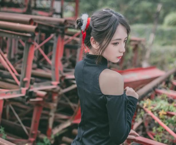 疯猫ss《朦胧》神秘迷幻旗袍摄影作品赏析