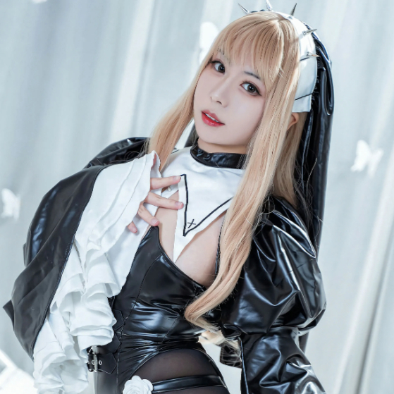 虎森森《月之修女》赏析:妖娆与宁静的完美结合!插图4 虎森森《月之修女》赏析:妖娆与宁静的完美结合!