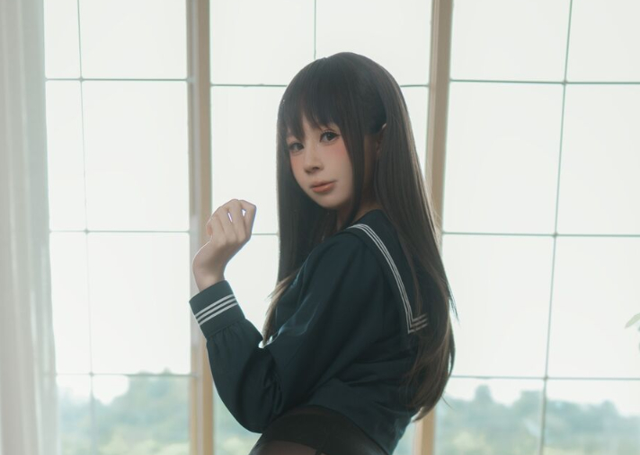 西园寺南歌《与班长的游戏》作品赏析——探索青春校园爱情世界