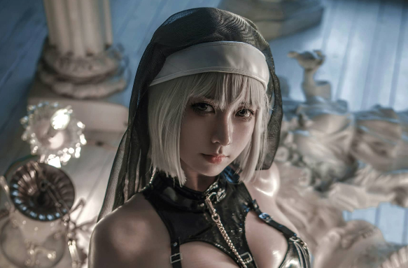 izumi泉桃子《苦修女》赏析:带你领略神秘与魅力的修女世界!插图 izumi泉桃子《苦修女》赏析:带你领略神秘与魅力的修女世界!