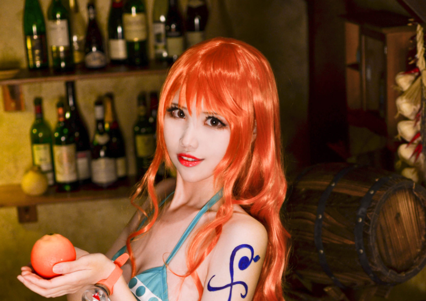 魅力满满的kaya萱《娜美》cosplay,让你仿佛置身于《ONE PIECE》世界!插图1 魅力满满的kaya萱《娜美》cosplay,让你仿佛置身于《ONE PIECE》世界!