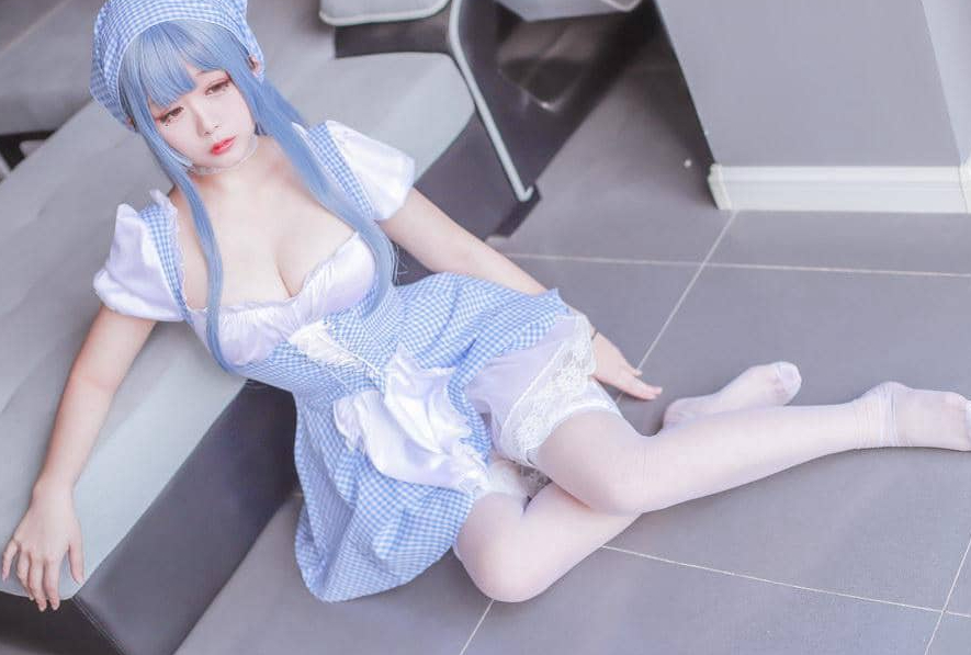 日奈娇《蓝色女仆》！体验清新蓝白色调的童话世界！