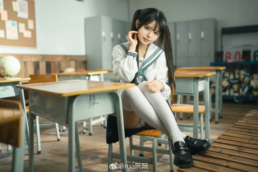 rua阮阮 授课中,超赞的coser小姐姐