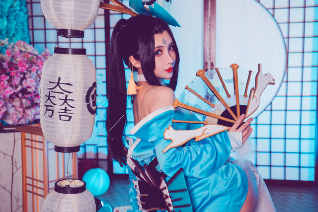 Rioko凉凉子在《王者荣耀》cos不知火舞 [Rioko凉凉子_cos作品]