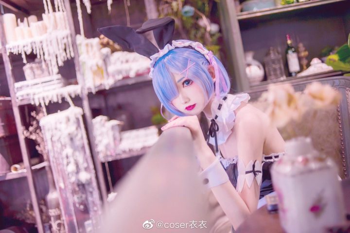 Coser衣衣在《Re:Zero》中 COS 蕾姆,变身美丽迷人的女仆 Coser衣衣在《Re:Zero》中 COS 蕾姆,变身美丽迷人的女仆