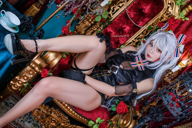 女 coser 在《碧蓝航线》 COS 欧根亲王，婀罗多姿俘获男人心