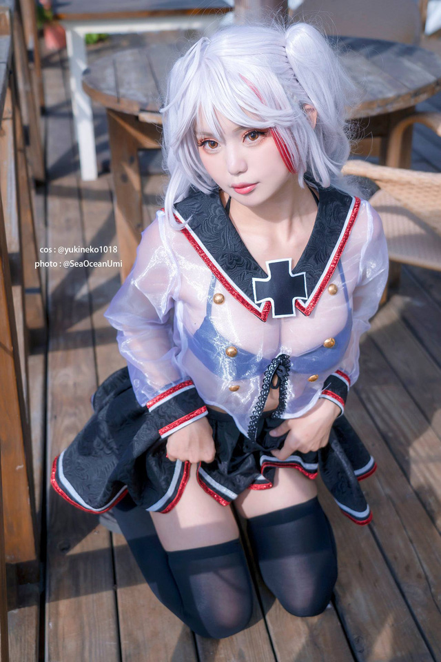 女 coser 在《碧蓝航线》 COS 欧根亲王，婀罗多姿俘获男人心