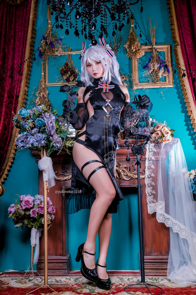 女 coser 在《碧蓝航线》 COS 欧根亲王，婀罗多姿俘获男人心