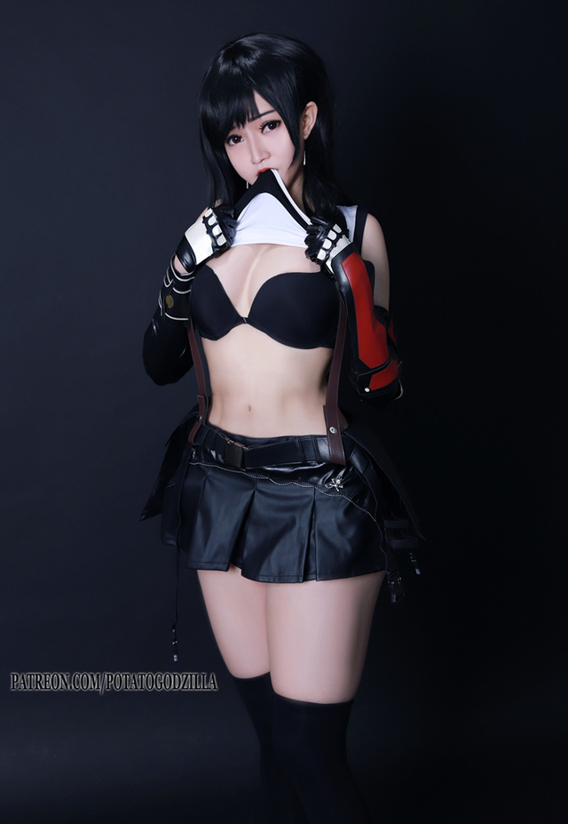 coser@Potato Godzilla 变身《最终幻想 VII》中的蒂法,活力四射 coser@Potato Godzilla 变身《最终幻想 VII》中的蒂法,活力四射