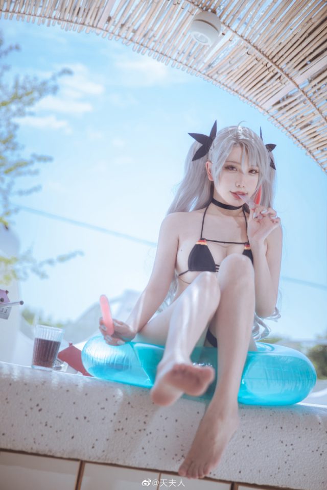 天夫人 COS “比基尼版”欧根亲王 [cose@天夫人 cos 作品]