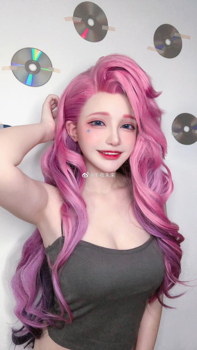 千夜未来cos作品 | 千夜未来（Senya Miku）cos萨勒芬妮Seraphine