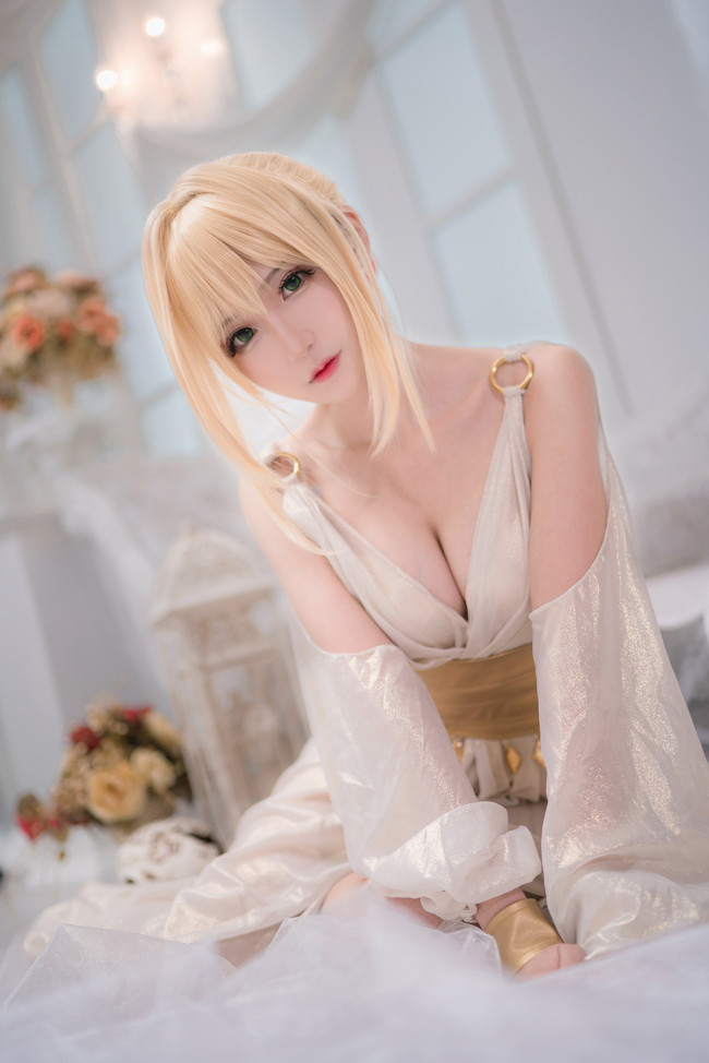 腐团Ciel cos作品 | 腐团Ciel cos尼禄·克劳狄乌斯,温柔优雅 腐团Ciel cos作品 | 腐团Ciel cos尼禄·克劳狄乌斯,温柔优雅