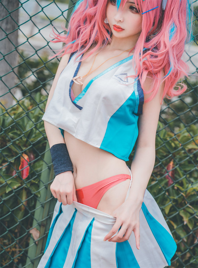 Rioko凉凉子cos图集 | Rioko凉凉子《碧蓝航线》中cos布莱默顿