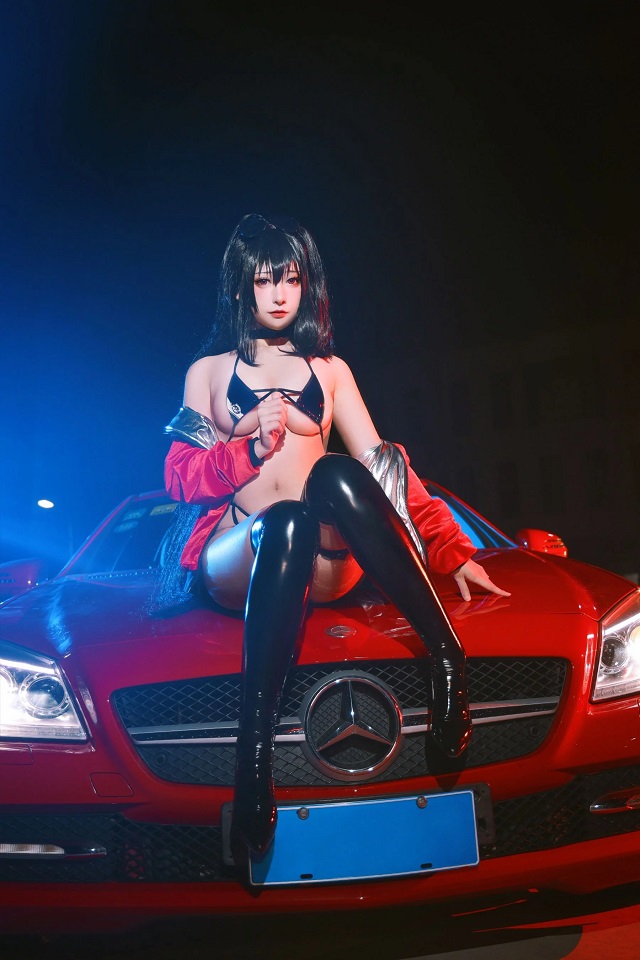 念念_D@碧蓝航线cos图集 | 念念_D cos“超级跑车版”大凤