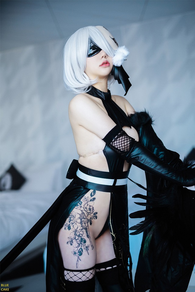 女coser&游戏玩家cos《尼尔》主角：9S cosplay