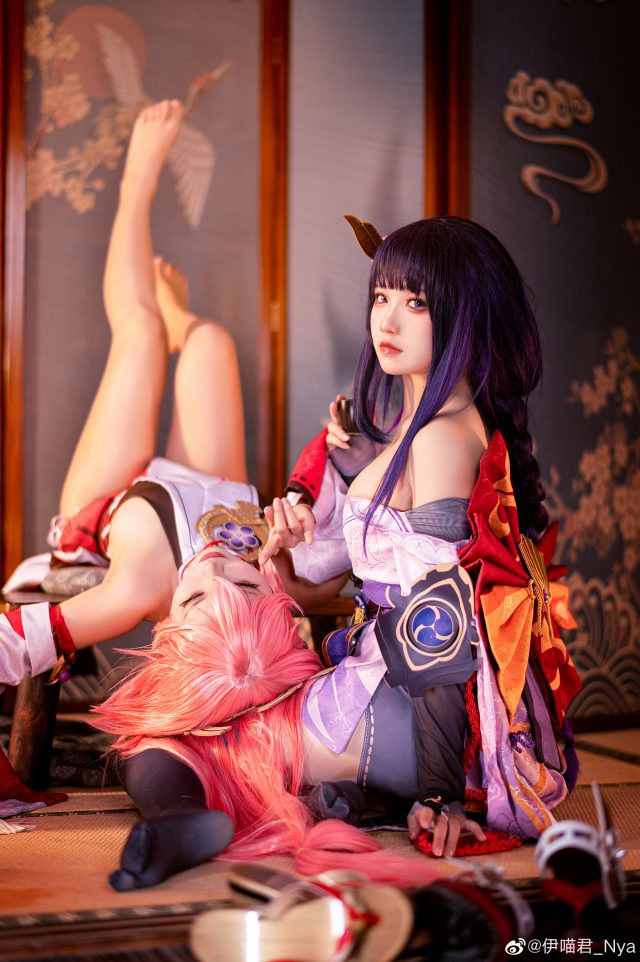原神cosplay | coser桃景三酪&伊喵君_Nya化身雷电将军和八重神子