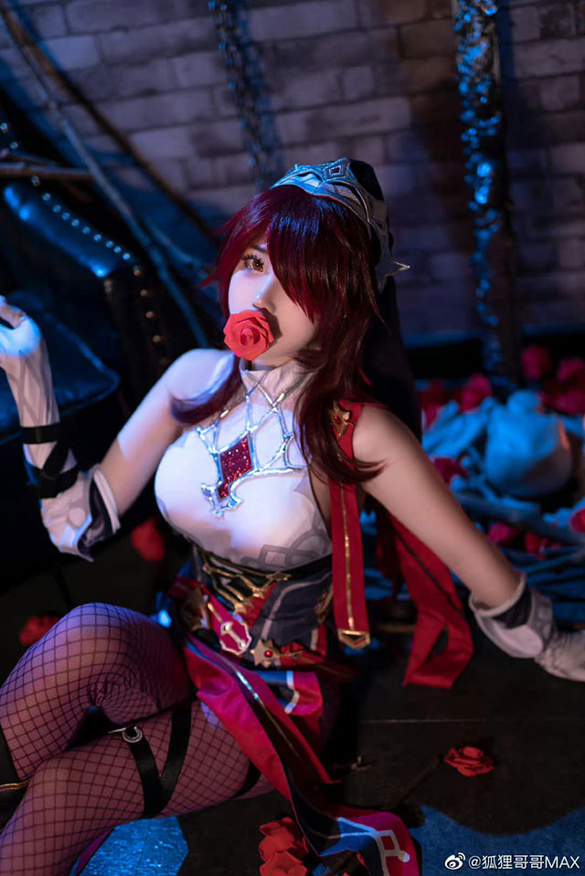 狐狸哥哥MAX cos作品 | 狐狸哥哥MAX在《原神》cos罗莎莉亚修女