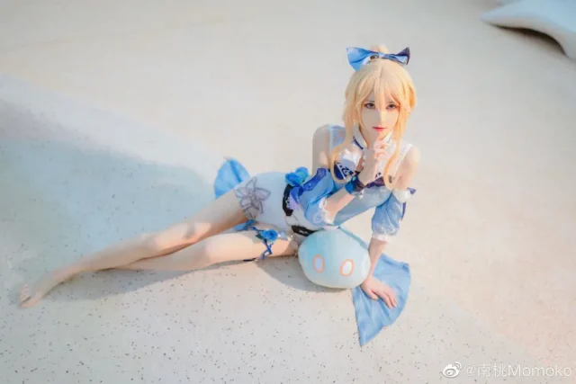 南桃Momoko cos作品 | 南桃Momoko在《原神》cos琴，美丽迷人