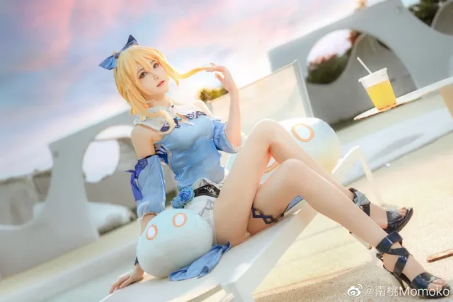 南桃Momoko cos作品 | 南桃Momoko在《原神》cos琴，美丽迷人
