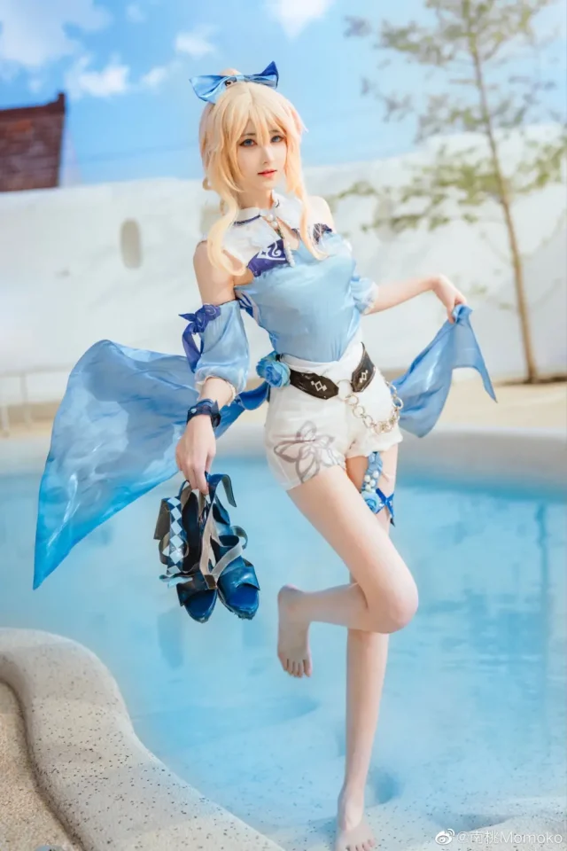 南桃Momoko cos作品 | 南桃Momoko在《原神》cos琴，美丽迷人