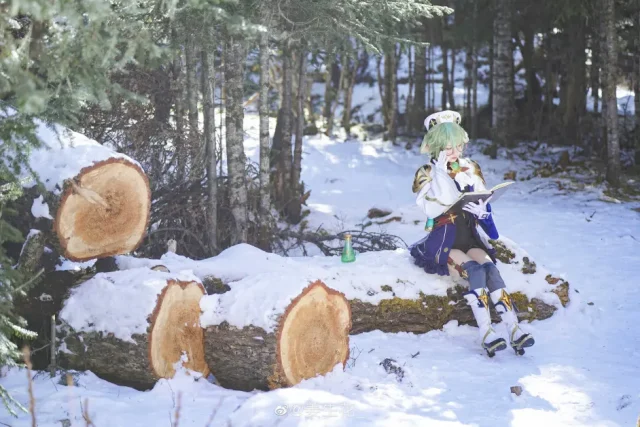 姜生花cos作品 | 姜生花在《原神》cos砂糖，纯真可爱