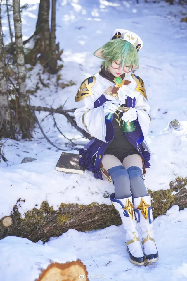 姜生花cos作品 | 姜生花在《原神》cos砂糖，纯真可爱