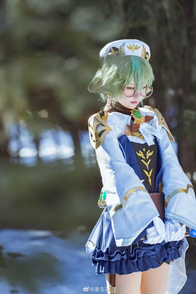 姜生花cos作品 | 姜生花在《原神》cos砂糖，纯真可爱