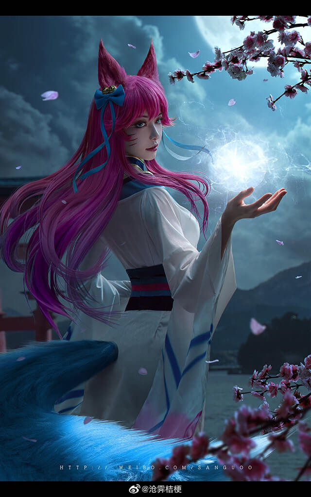 coser@沧霁桔梗在《英雄联盟》化身“灵魂莲华”阿狸 coser@沧霁桔梗在《英雄联盟》化身“灵魂莲华”阿狸