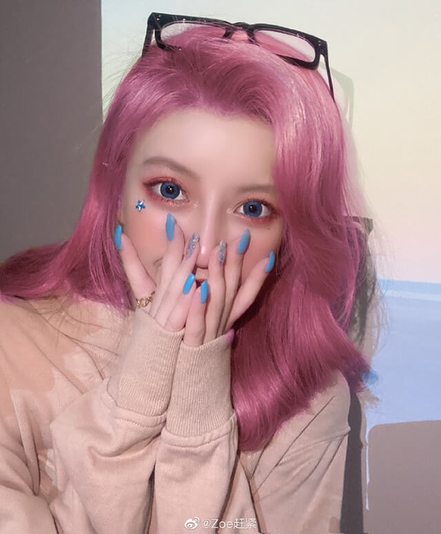 coser@Zoe赶紧在《英雄联盟》化身“星籁歌姬”萨勒芬妮 coser@Zoe赶紧在《英雄联盟》化身“星籁歌姬”萨勒芬妮