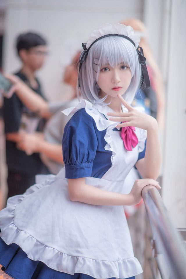 coser@鳗鱼霏儿在《约会大作战》中化身“女仆版”鸢一折纸