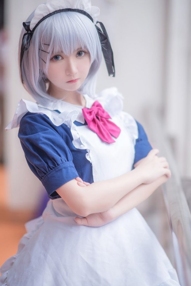 coser@鳗鱼霏儿在《约会大作战》中化身“女仆版”鸢一折纸