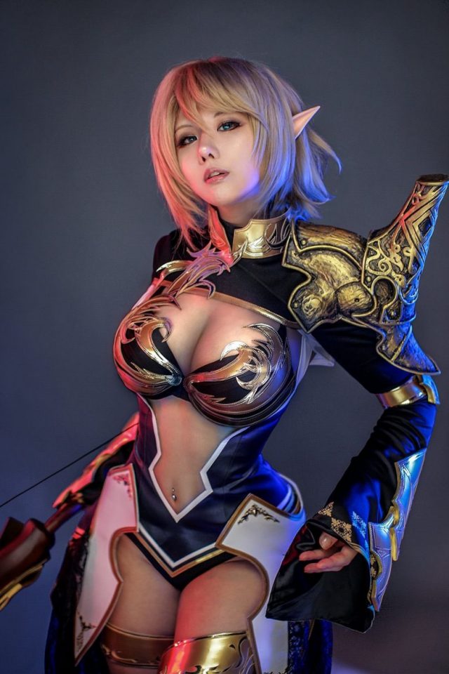 韩国cosplay团体“螺旋猫”在《灵魂之声》中的性感宣传照片