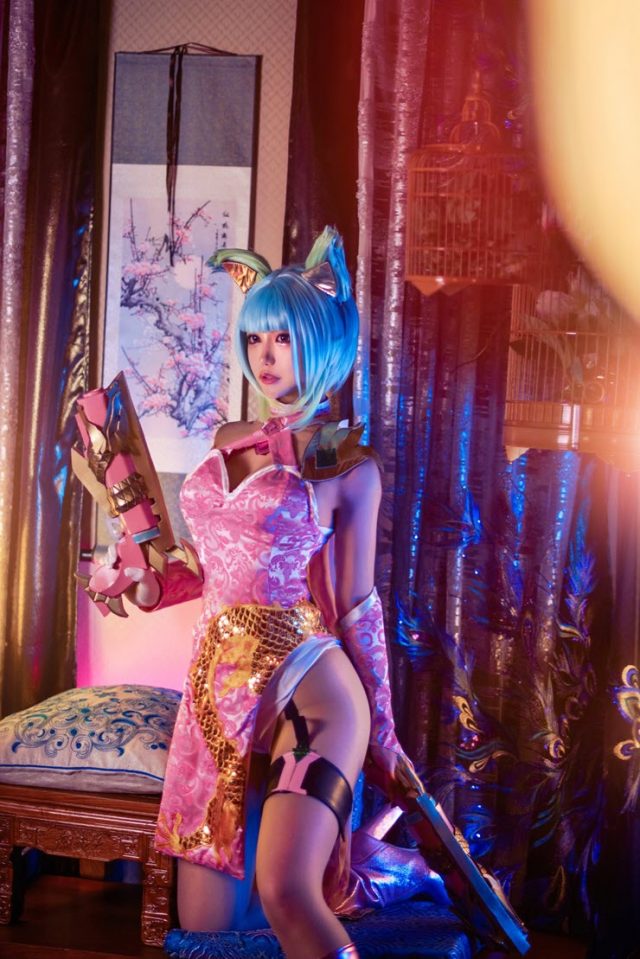 coser@煙_HedY在《传说对决》化身“红莲枪魂-无双”维奥莱特 coser@煙_HedY在《传说对决》化身“红莲枪魂-无双”维奥莱特