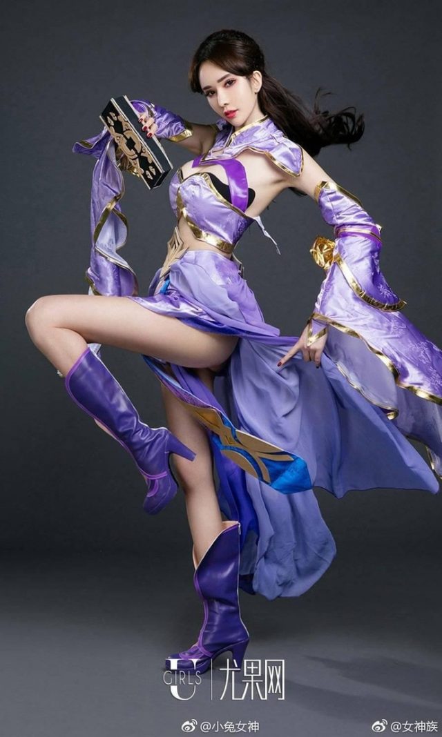 coser@萌琪琪Irene在《王者荣耀》中化身“月光之女”露娜 coser@萌琪琪Irene在《王者荣耀》中化身“月光之女”露娜