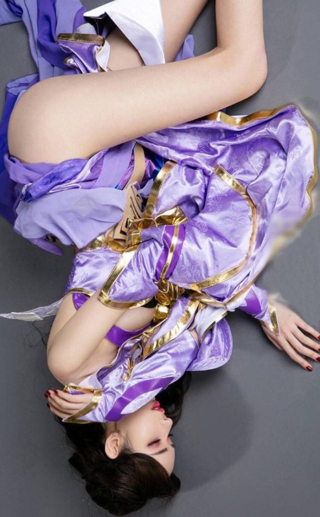 coser@萌琪琪Irene在《王者荣耀》中化身“月光之女”露娜 coser@萌琪琪Irene在《王者荣耀》中化身“月光之女”露娜